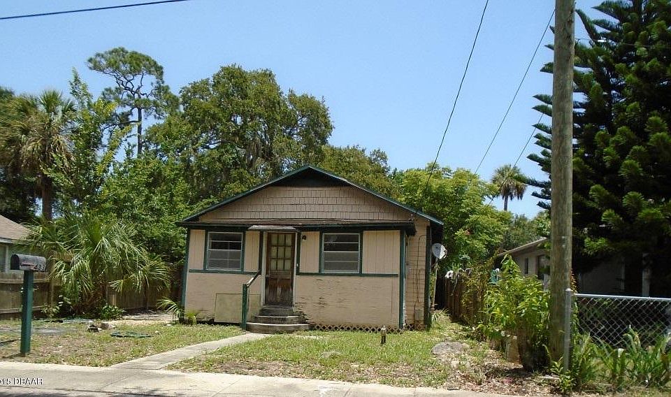 1st image of 433 Sheldon St