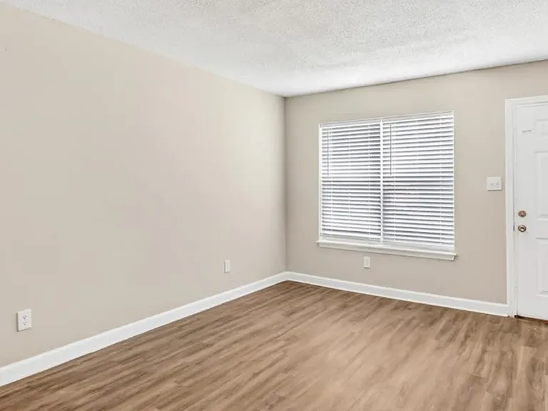 Tristan Townhomes — Photo 18