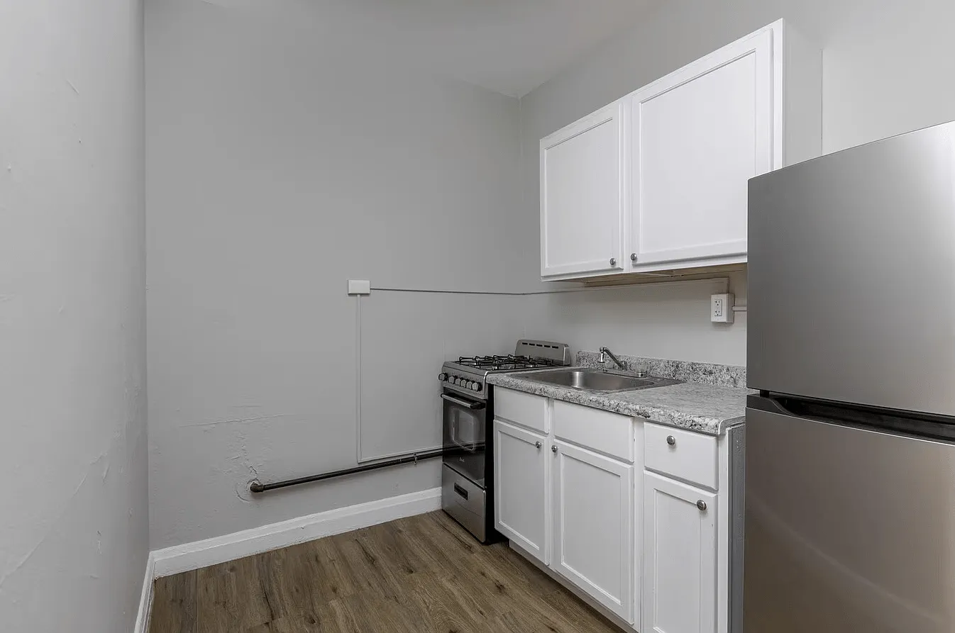 5451 S. Cornell Ave — Photo 4
