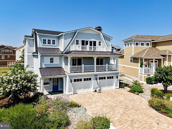 2nd image of 309 W Cape Shores Dr
