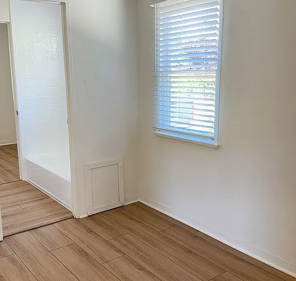 9088-9094 E Nye Rd — Photo 11