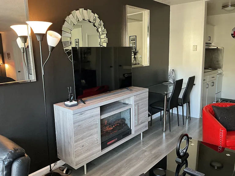 8 Admiral Dr #342 — Photo 7