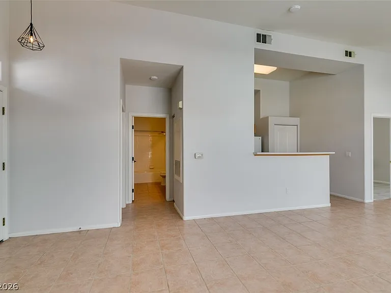 700 Carnegie St #421 — Photo 11