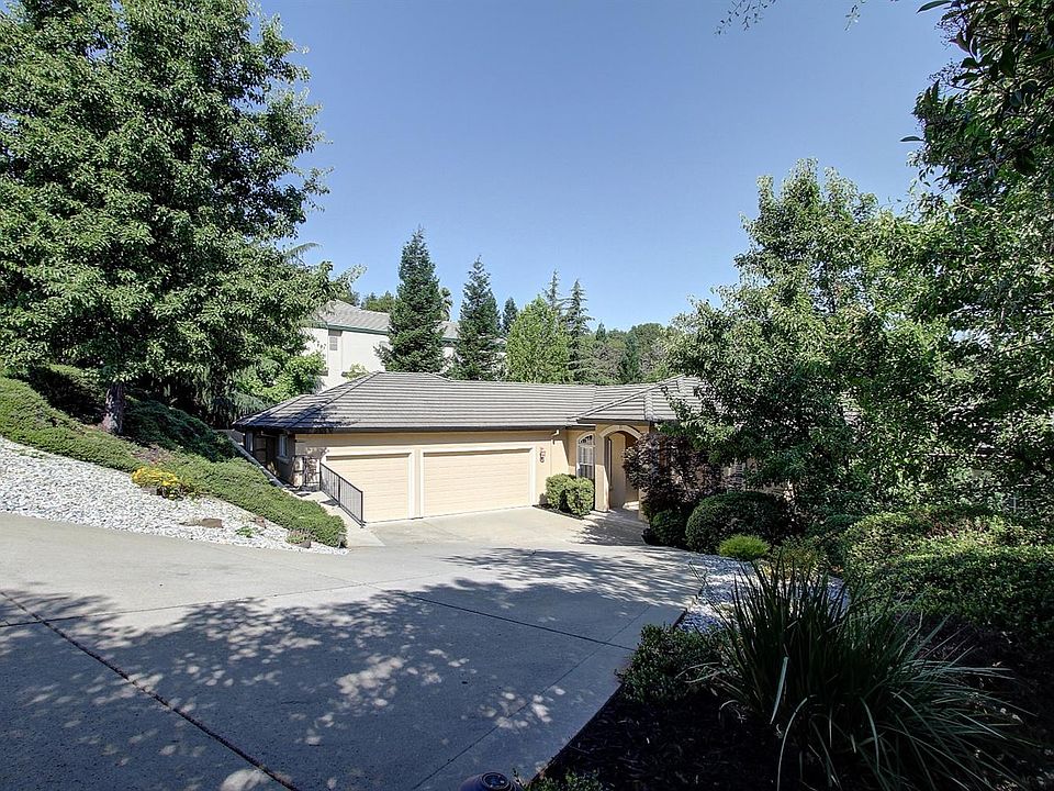 1st image of 4821 Danbury Cir