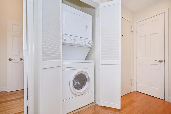 Rented by Living New York | media 9