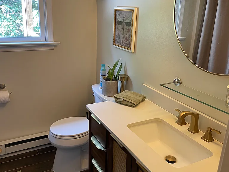 614 China St — Photo 5