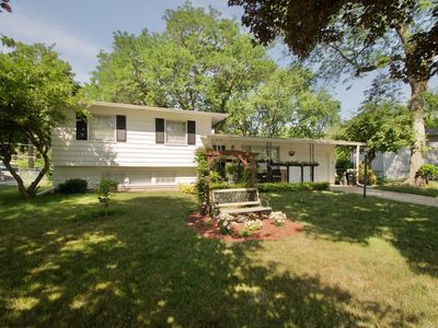 15 Crescent Ct, Montgomery, IL, 60538