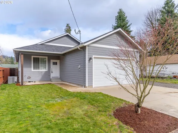 355 SE Juniper St, Mill City, OR 97360