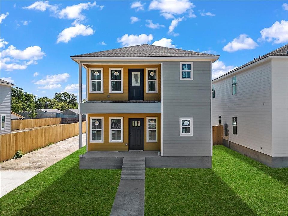 1st image of 1108 Oakwood Ave
