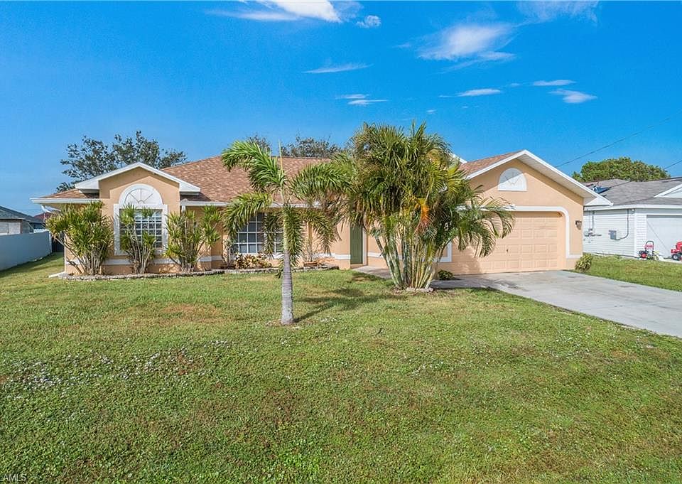 1st image of 916 NW 15th PL