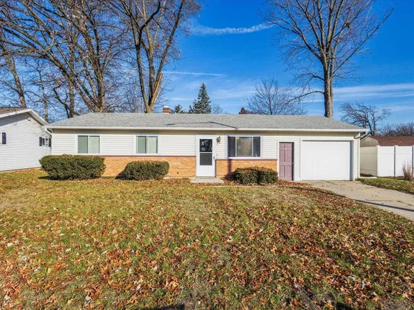 346 Imus Dr, Mishawaka, IN 46545