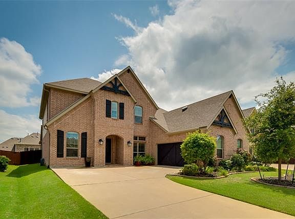2nd image of 215 Chatfield Dr