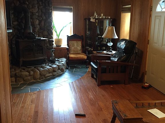 2nd image of 1810 South St