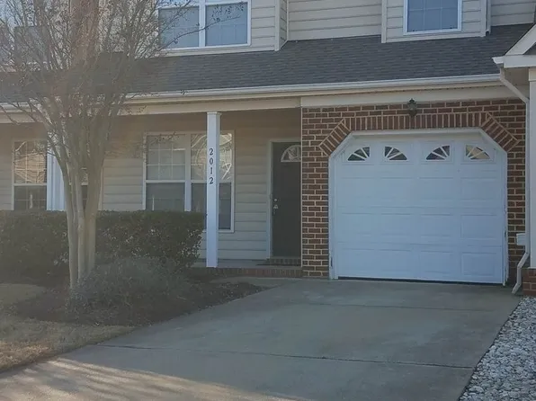 2012 Livingston St, Suffolk, VA 23435