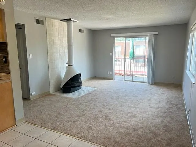 2 bed, 967 sqft, $1,495 — Photo 4