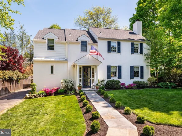 121 Kennedy Ln, Bryn Mawr, PA 19010