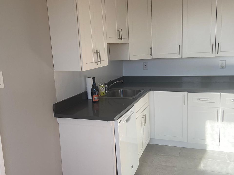 1st image of 2330 Larkin St APT 51