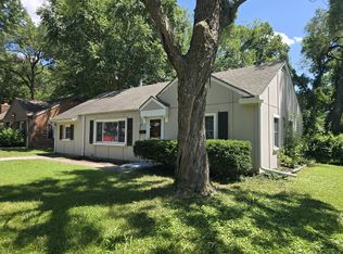 2805 W 75th Pl, Prairie Village, KS 66208