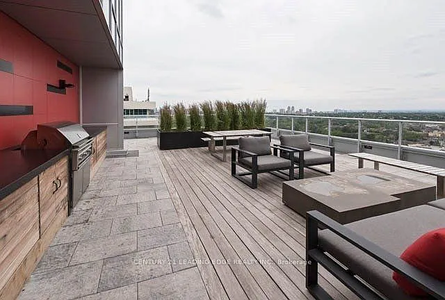 58 Orchard View Blvd #601 — Photo 9