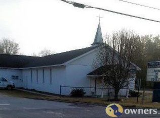 1558 W Cherry St, Jesup, GA 31545