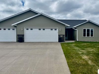 710 Dover Ct, Saint Peter, MN, 56082