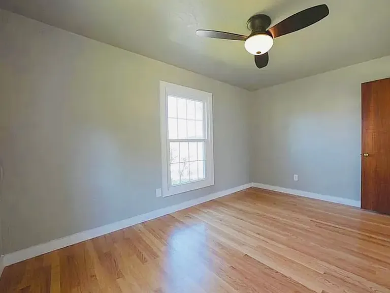 6712 N Ross Ave — Photo 3