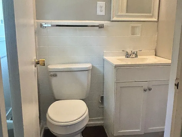 1452 Woody Dr — Photo 11