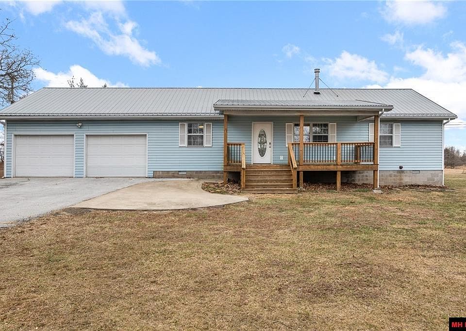 1st image of 7590 Orchard Point