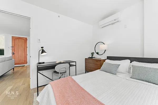 Rented by MNS | media 21