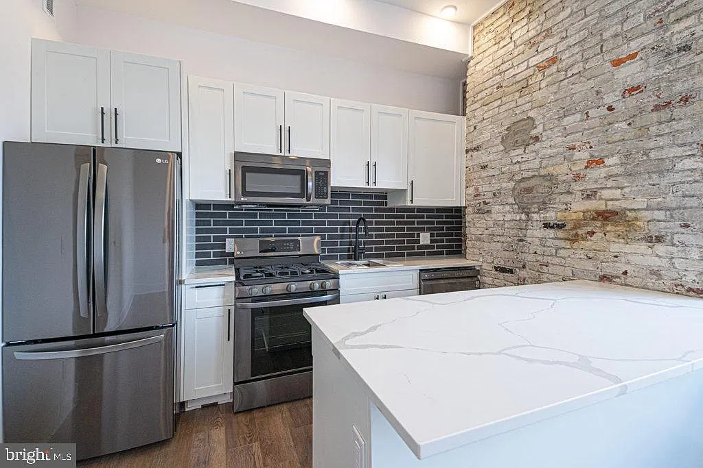 1 bed, 1.0 bath, $1,745 — Photo 3