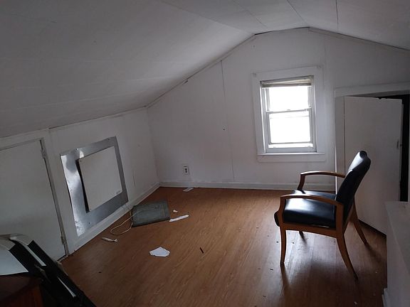 4th image of 80-41 159th St #3C