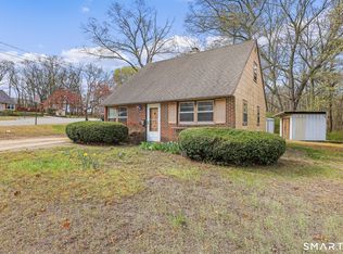 1 Ardman Dr, Willimantic, CT 06226