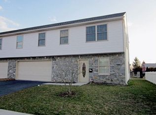 832 Hill St, Mount Joy, PA 17552