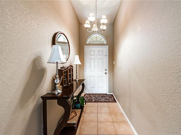 4th image of 1505 Millbrook Dr