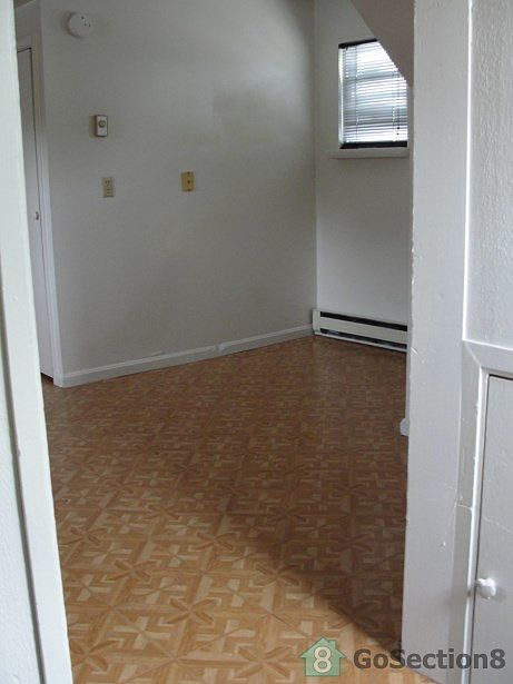 2nd image of 4111 Lewis Ave