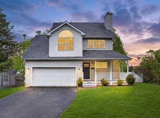 61 Pine St, Newton, NJ 07860
