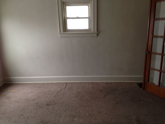 3rd image of 559 Fairwood Ave
