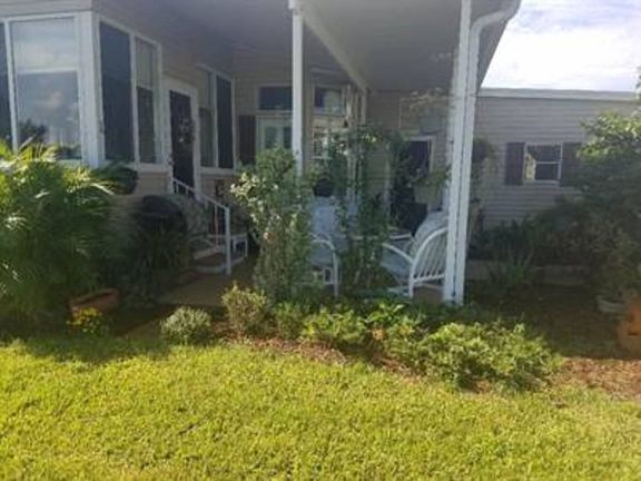 3rd image of 2125 Bayou Dr S