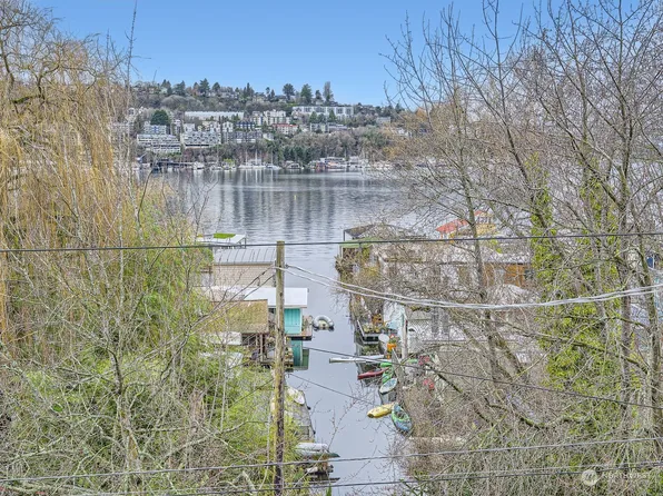 2328 Fairview Avenue E #302, Seattle, WA 98102