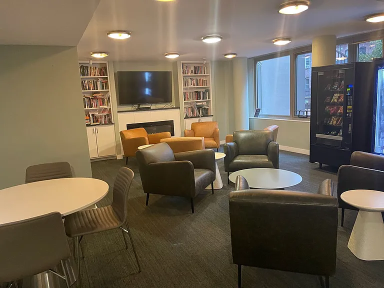 112 Huntington Ave #20B — Photo 15