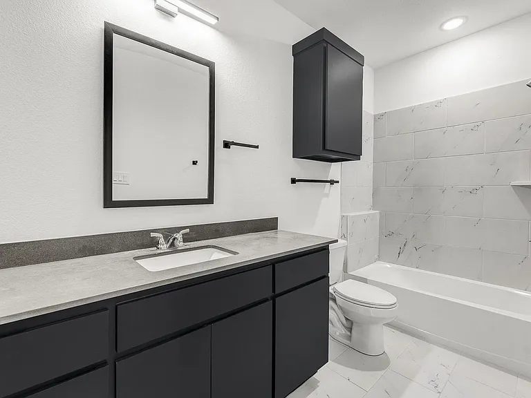 3008 Alpha Wolf Ct — Photo 29