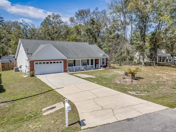 18 Calvary Ct, Crawfordville, FL 32327