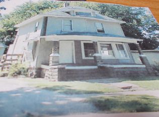 1030 7th St #HOUSE, Charleston, IL 61920