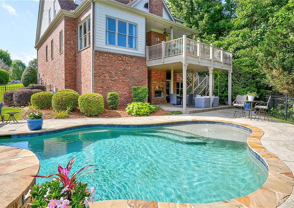1st image of 3480 Camellia Ln