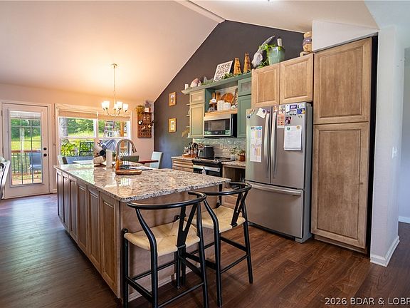 4th image of 45 Evergreen Dr