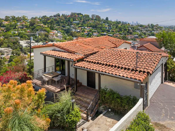 3756 Clayton Ave, Los Angeles, CA 90027