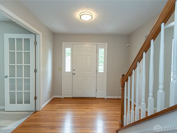 3rd image of 6306 Lansing Ct