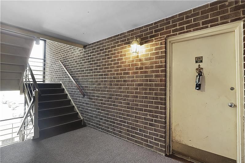 1st image of 1423 Northgate Sq Unit 21C