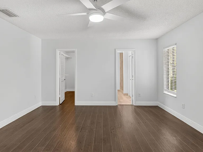4135 Bay Laurel Way — Photo 24