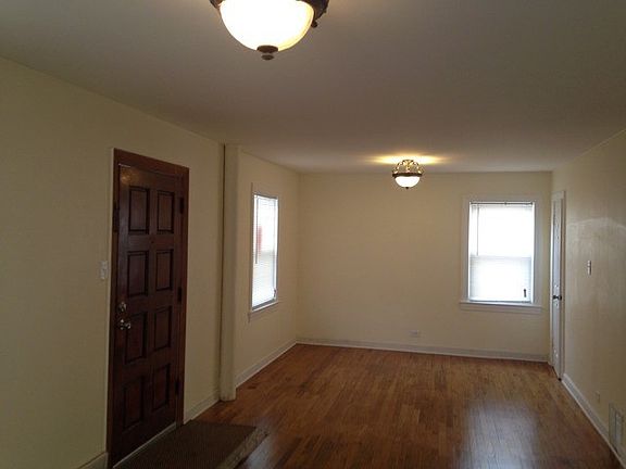 4th image of 411 Frederick Ave